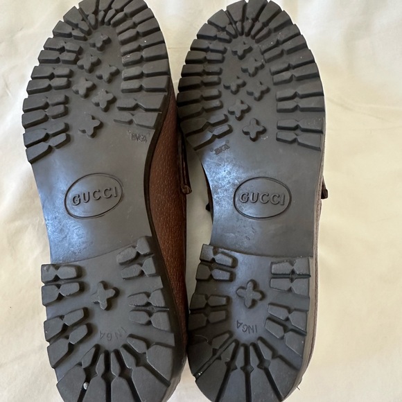 Gucci shoes 8.5 - Picture 3 of 3